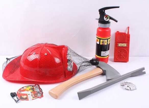 Набір пожежника 9918 B (48/2) каска, вогнегасник з пульверизатором, аксесуари, у сітці