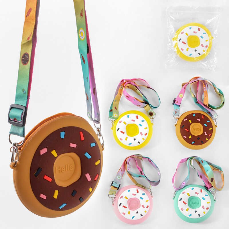 Дитяча сумочка C 50144 (300) "Пончик", 4 кольори, на змійці, 1 відділення, регульована ручка